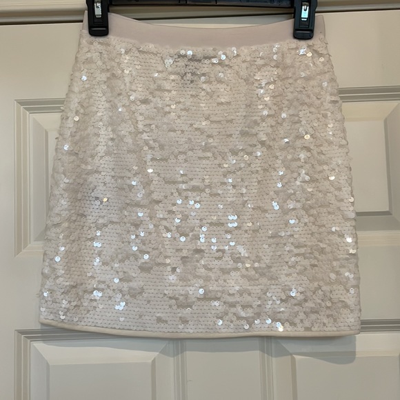 White BCBGMAXAZRIA sequin skirt - Picture 3 of 3